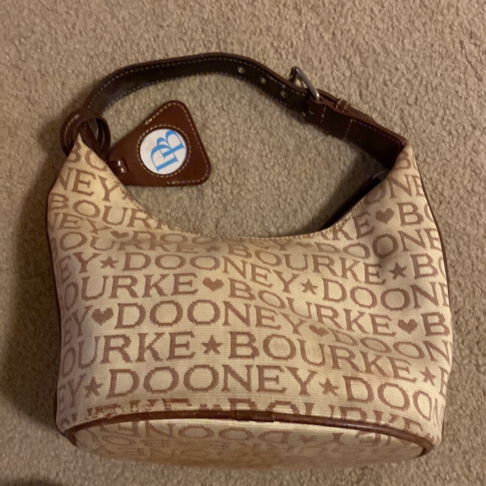Dooney & Bourke purse